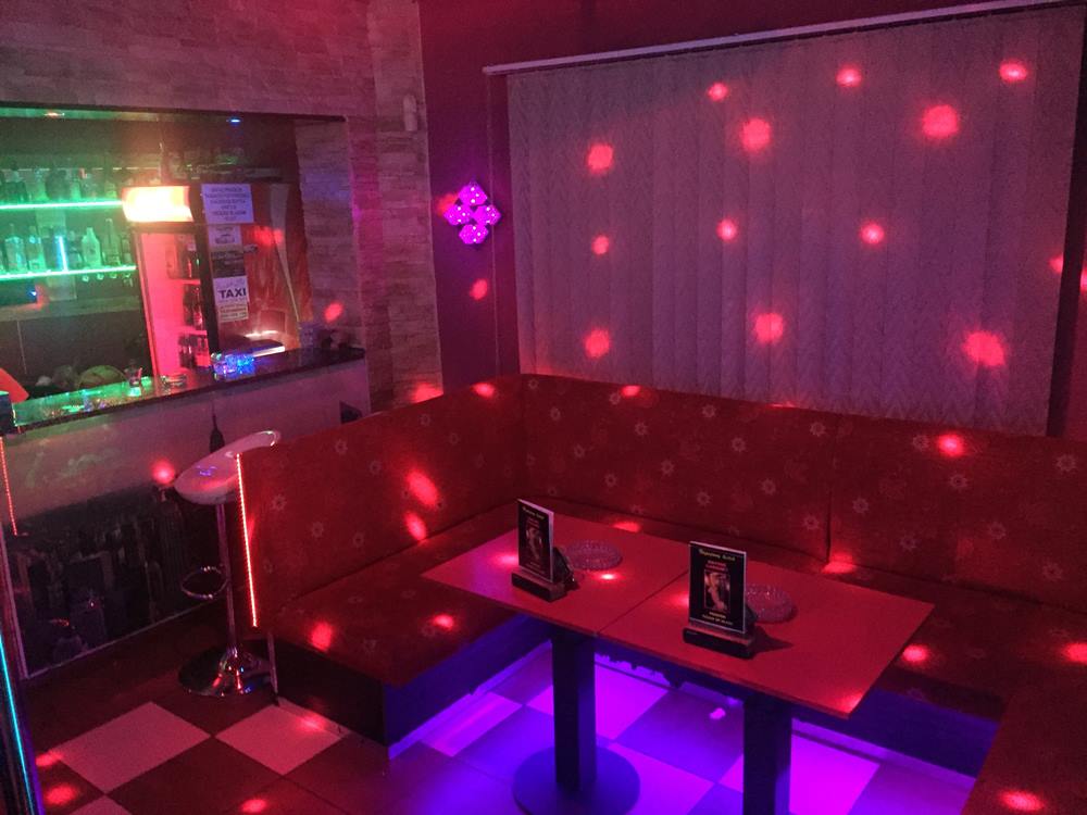 Empire Cabaret Penzion - Nightclub in Havi Ov, Czechia