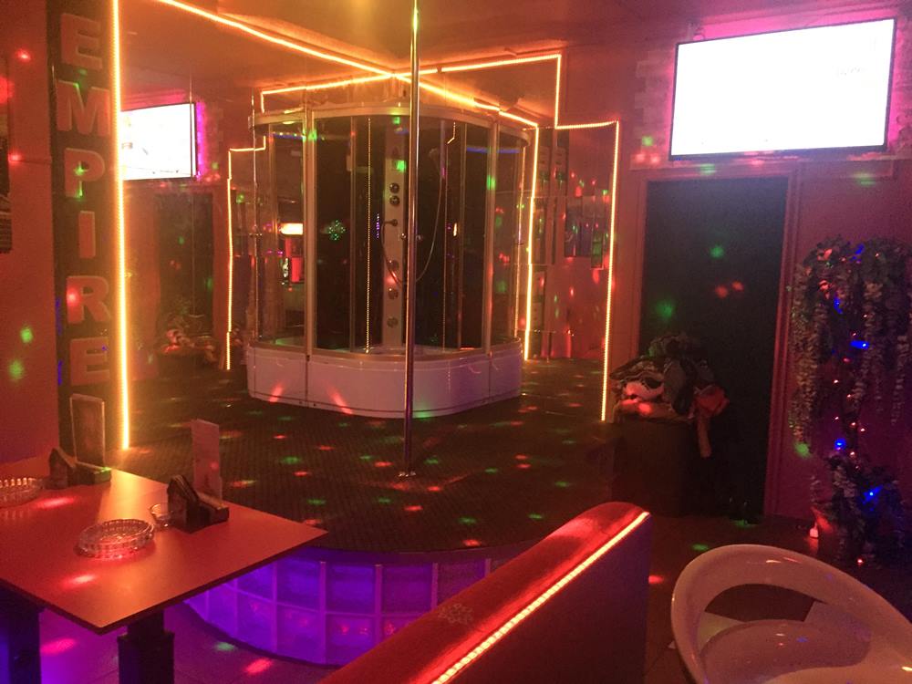 Empire Cabaret Penzion - Nightclub in Havi Ov, Czechia