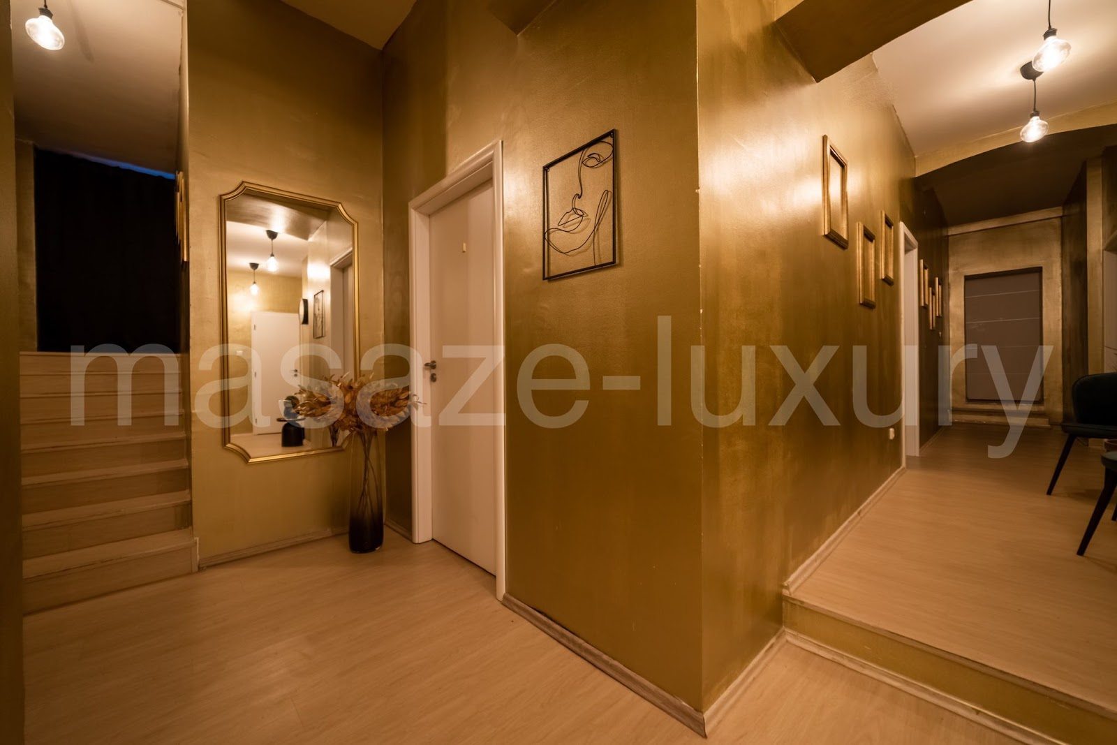 Erotické Masáže Praha - Luxury Grand - Erotic Massage in Prague 10 Vr Ovice, Czechia