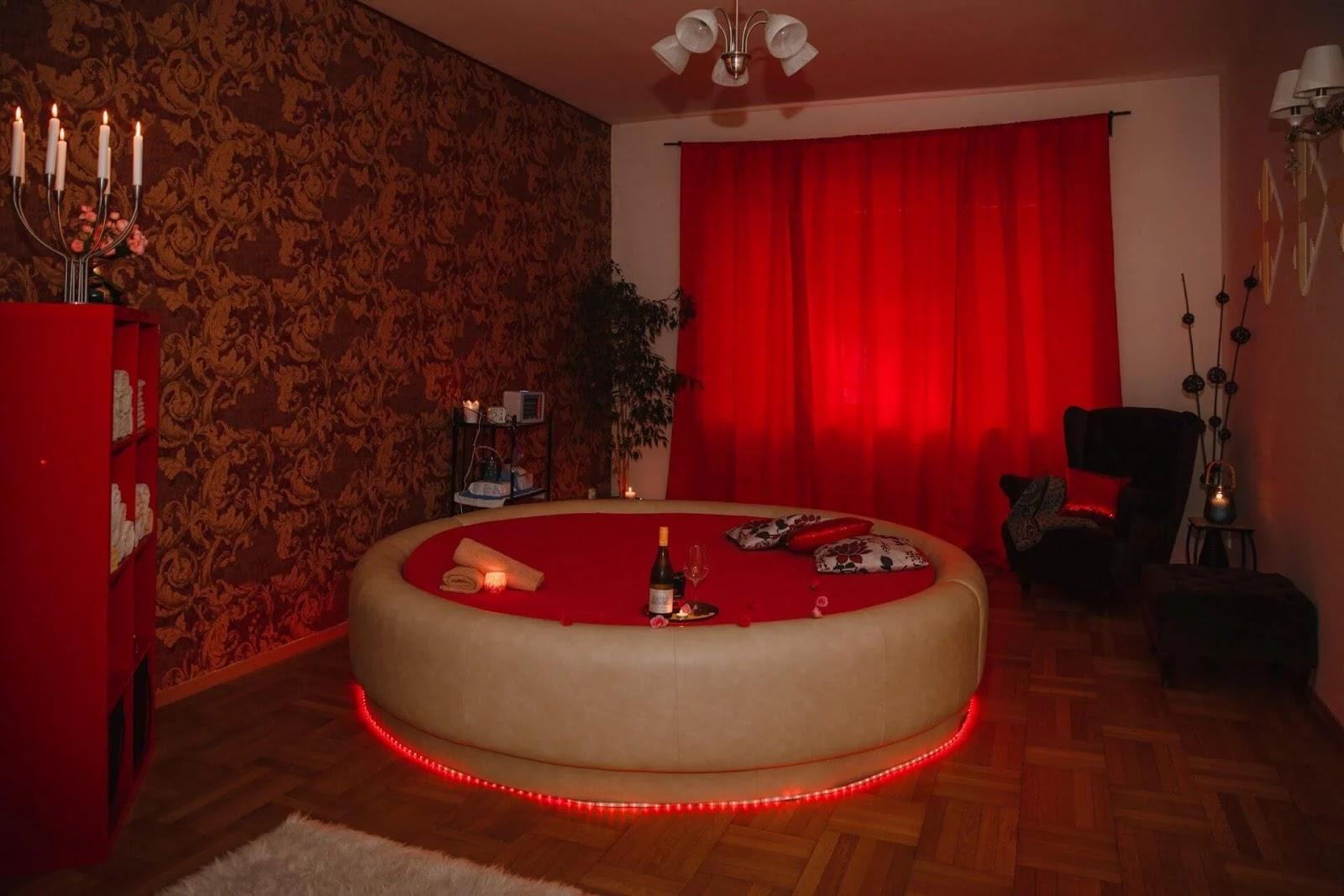 Erotic Massage Prague - Red Massage - Erotic Massage in Prague 2 Vinohrady, Czechia