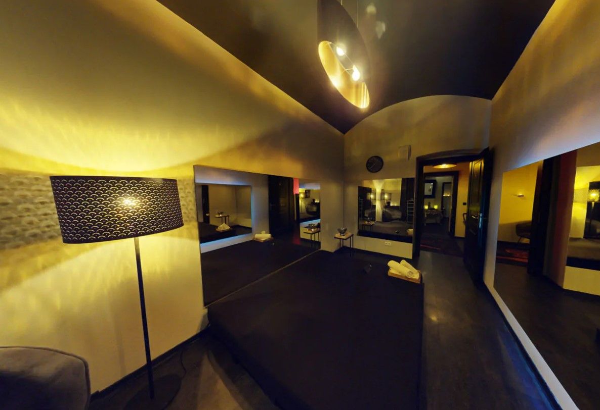 Erotické Masáže Praha - Rabbit Hall Vinohradská | Erotic Massage - Erotic Massage in Prague 2 Vinohrady, Czechia