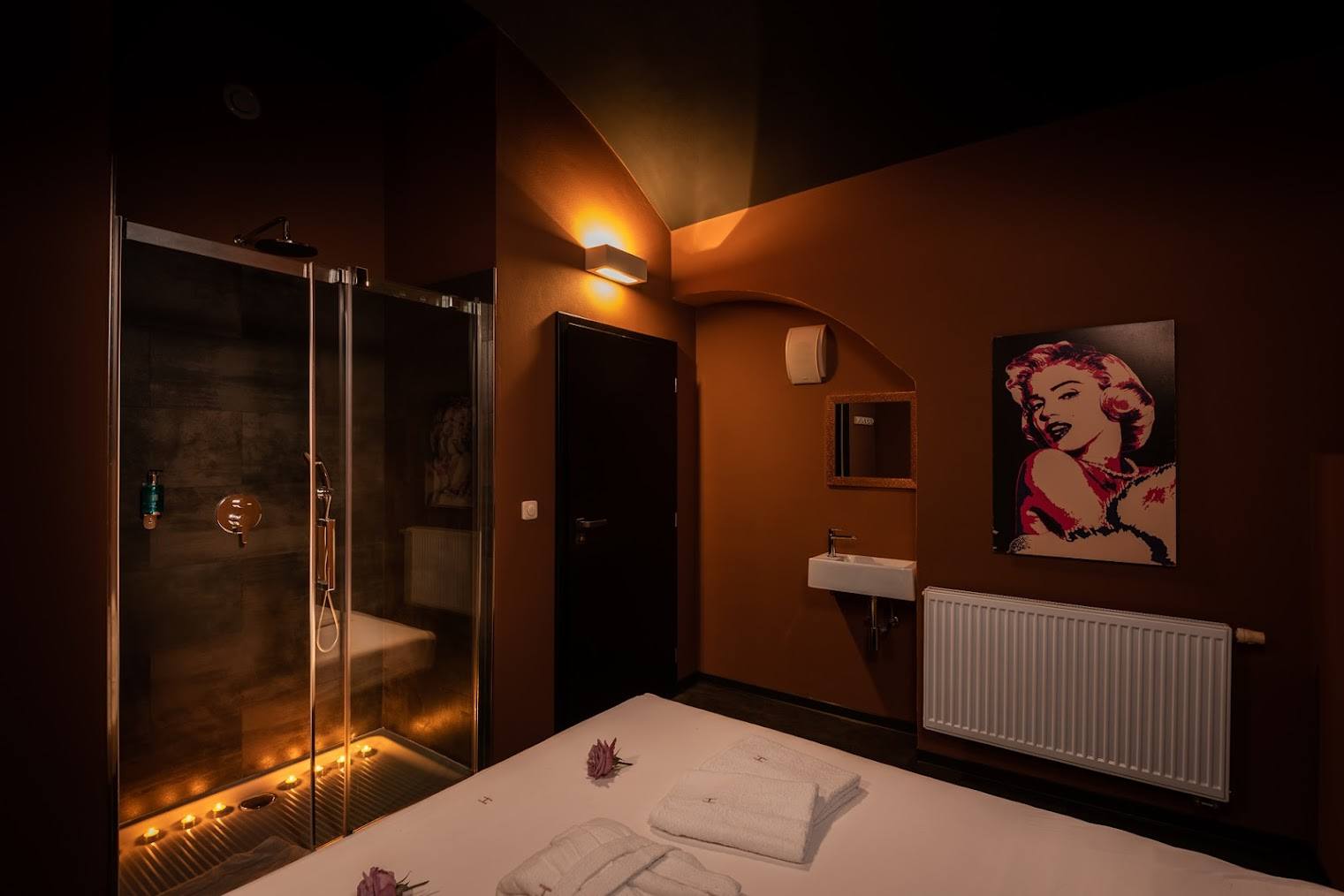 Erotické Masáže Praha - Rabbit Hall Vinohradská | Erotic Massage - Erotic Massage in Prague 2 Vinohrady, Czechia