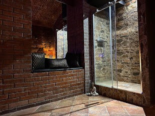 Erotic Spa & Massage - Erotic Massage in Prague 3 I Kov, Czechia