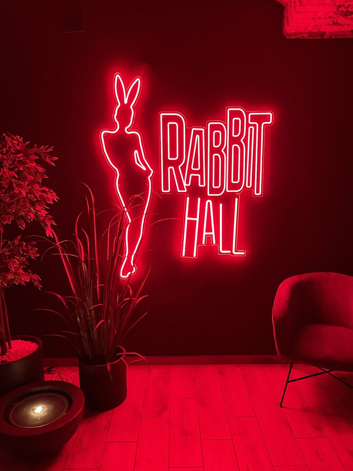 Erotické Masáže Praha - Rabbit Hall Anděl | Erotic Massage - Erotic Massage in Prague 5 Smichov, Czechia