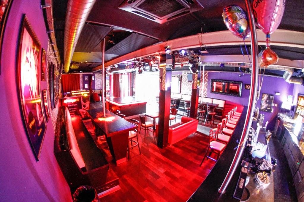 Showpark Market - Nightclub in Prague 7 Hole Ovice, Czechia