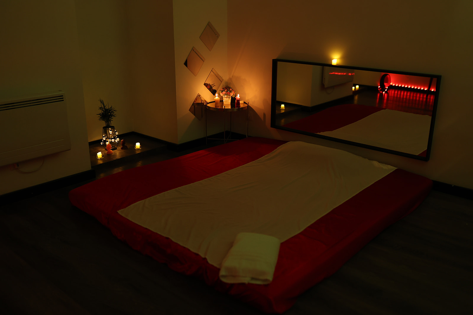 Erotic Massage - Sweet Peach | Erotické Masáže Praha - Erotic Massage in Prague 7 Letna, Czechia