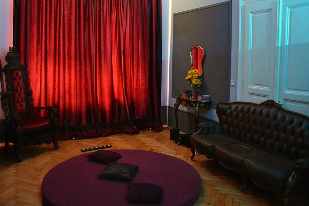Erotic Massage Glamour � Larosa Erotické Masáže Praha - Erotic Massage in Prague, Czechia