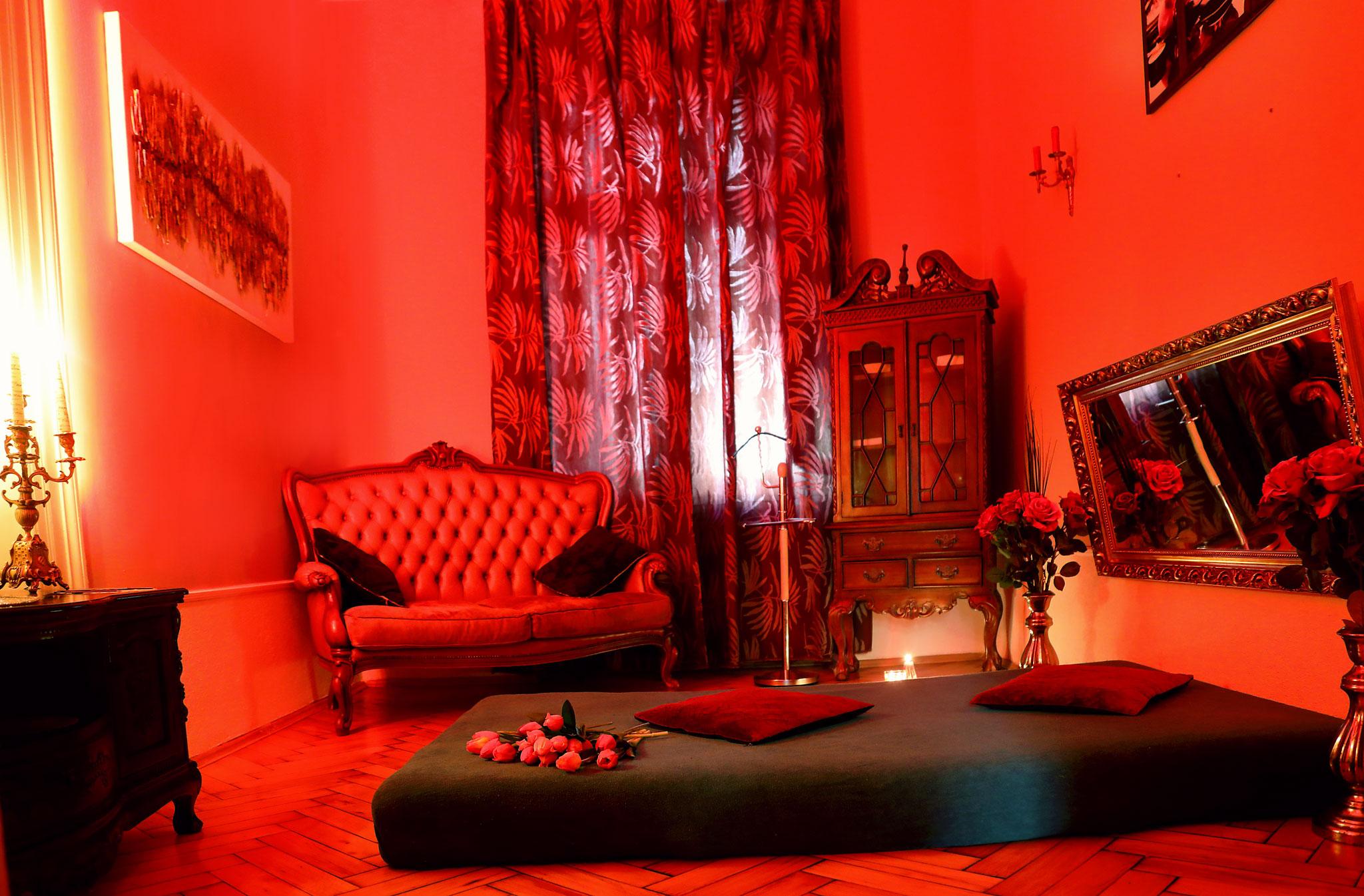 Erotic Massage Glamour � Larosa Erotické Masáže Praha - Erotic Massage in Prague, Czechia