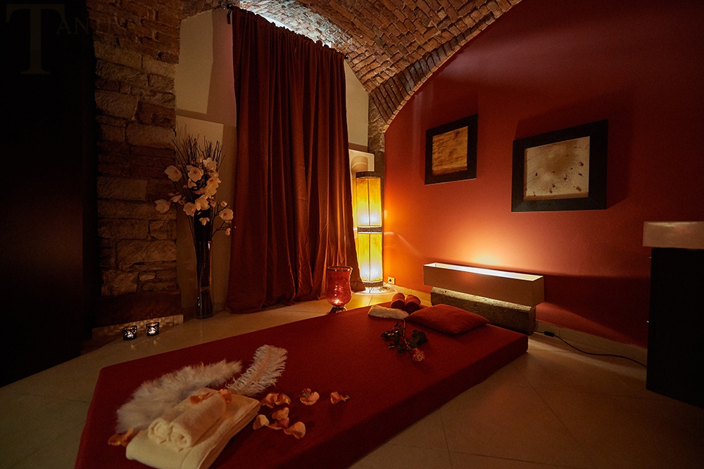 Oriental Spa & Wellness - Erotic Massage in Prague, Czechia