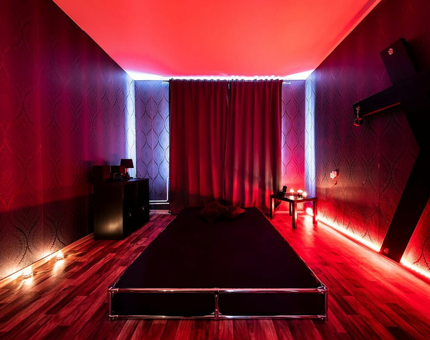 Privat Club Holy - Erotic Massage in Prague, Czechia