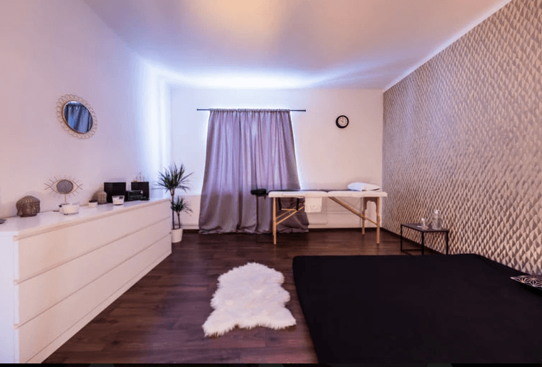 Privat Club Holy - Erotic Massage in Prague, Czechia