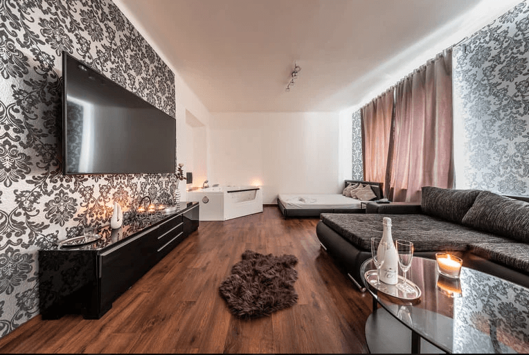 Privat Club Holy - Erotic Massage in Prague, Czechia