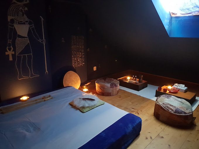 Shantia - Centrum Tantra Masáže - Erotic Massage in Prague, Czechia