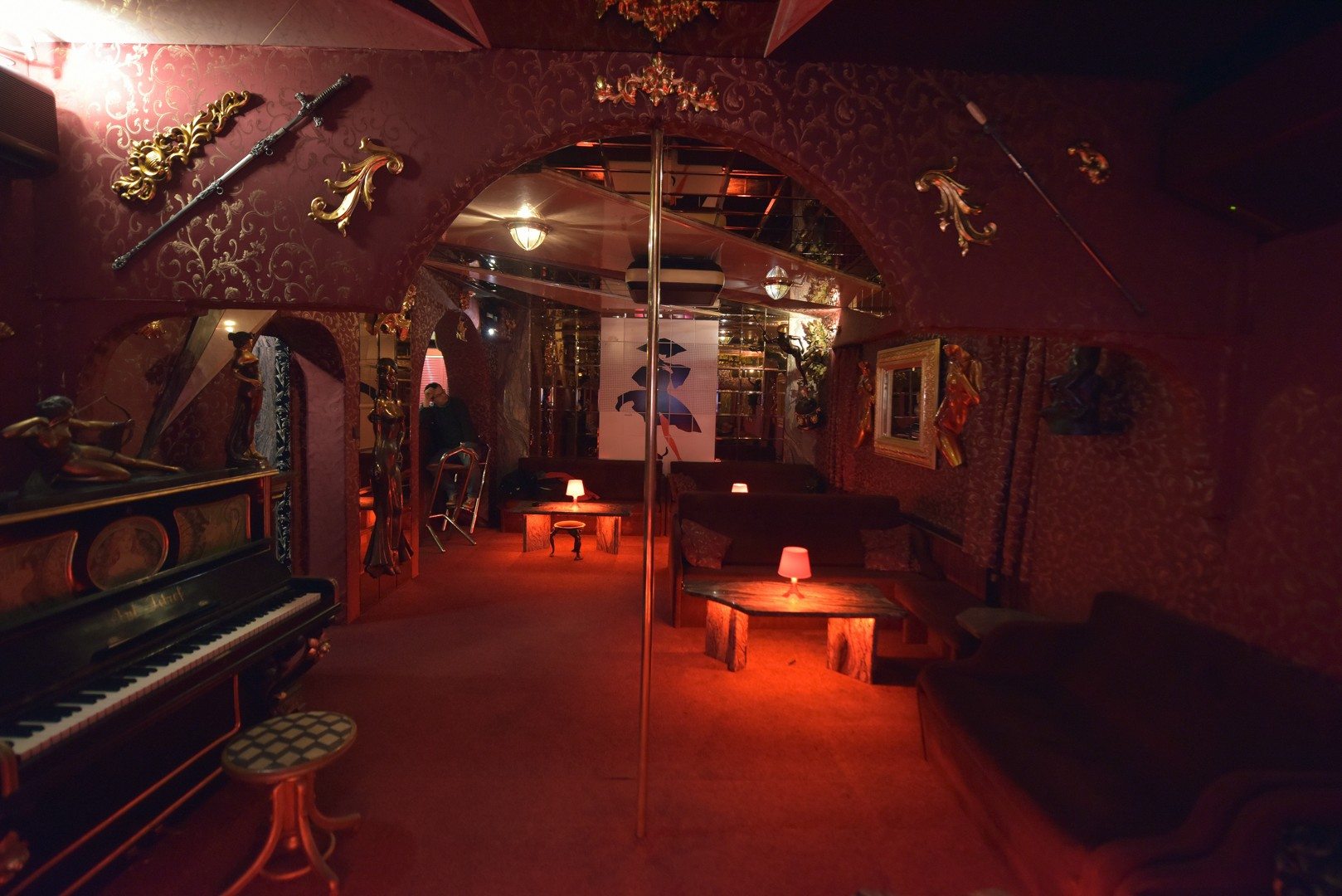Night Club Velvet - Nightclub in Prague, Czechia