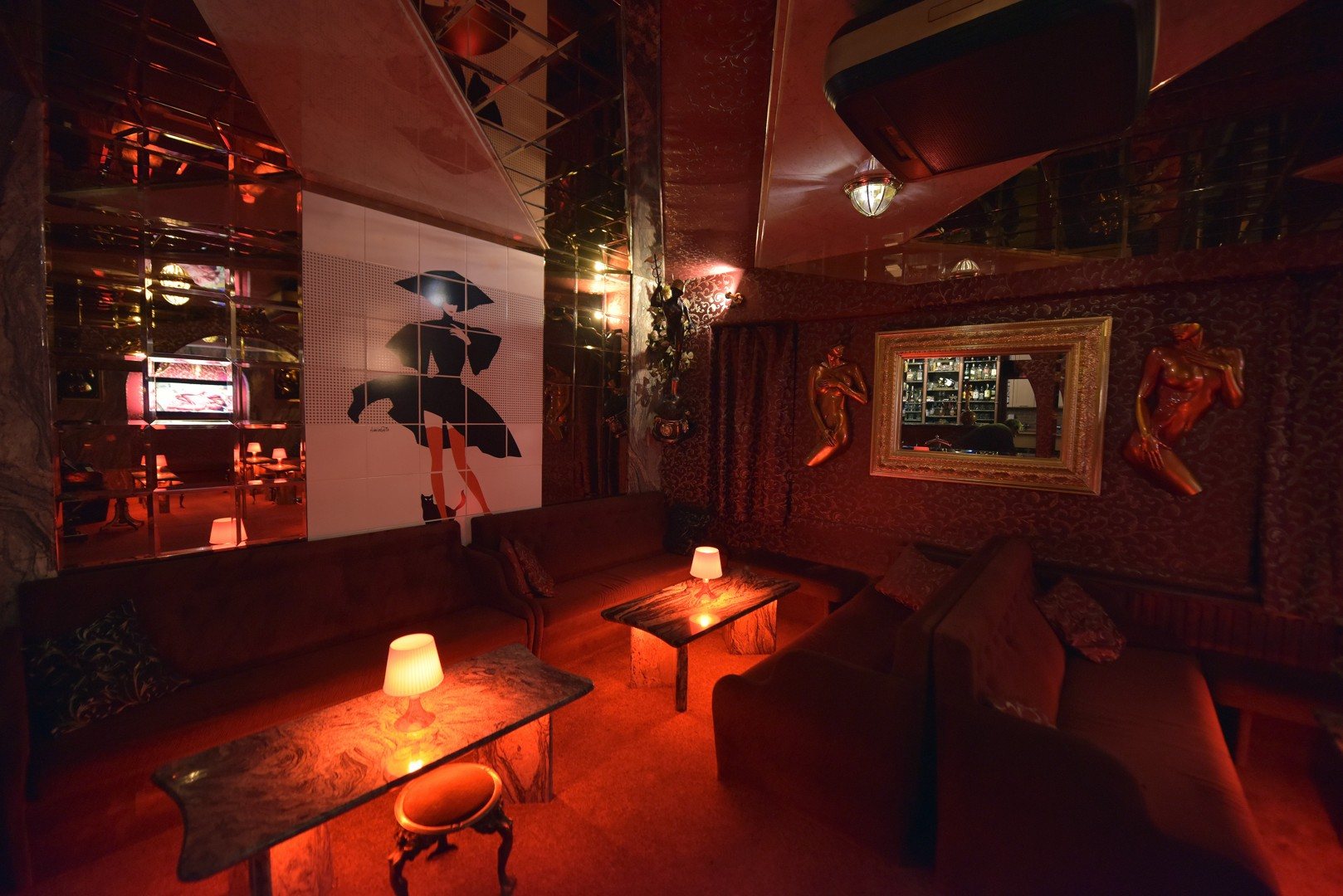 Night Club Velvet - Nightclub in Prague, Czechia