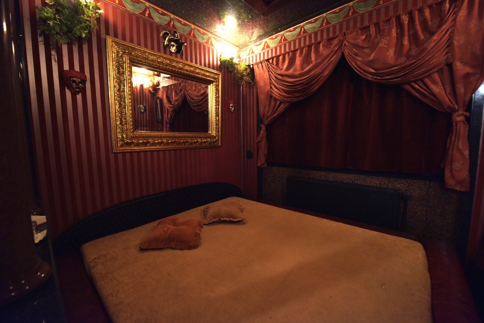 Night Club Velvet - Nightclub in Prague, Czechia