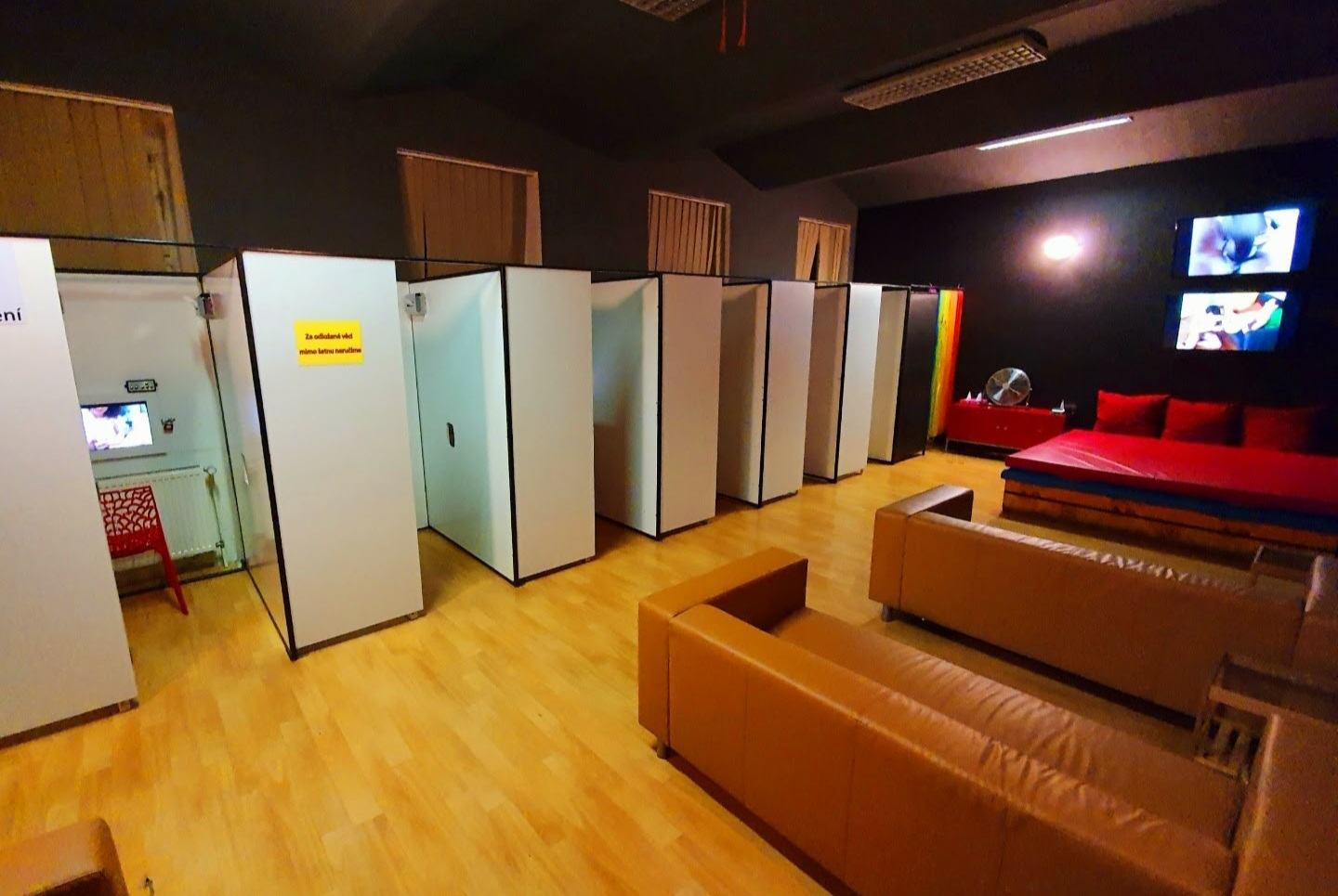 Klub Sabinovka - Pornokino-cine-kino-sexshop-sling - Swinger Club in Prague, Czechia