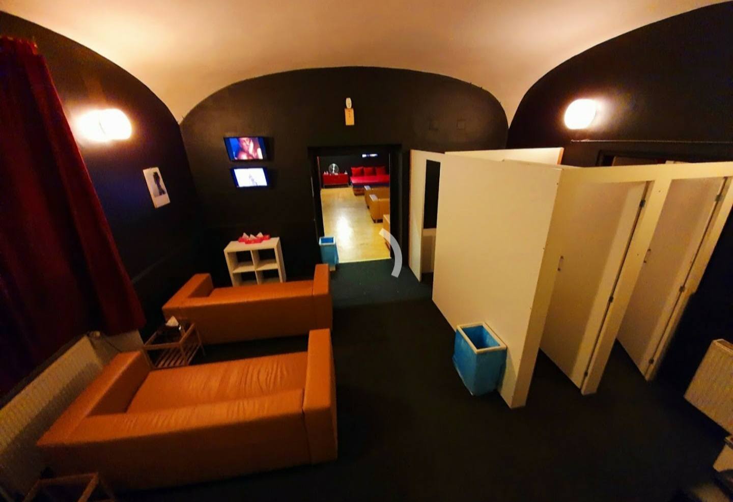 Klub Sabinovka - Pornokino-cine-kino-sexshop-sling - Swinger Club in Prague, Czechia