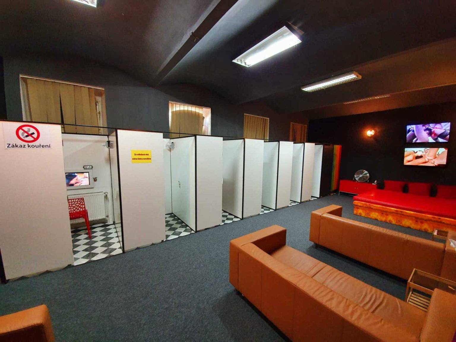 Klub Sabinovka - Pornokino-cine-kino-sexshop-sling - Swinger Club in Prague, Czechia