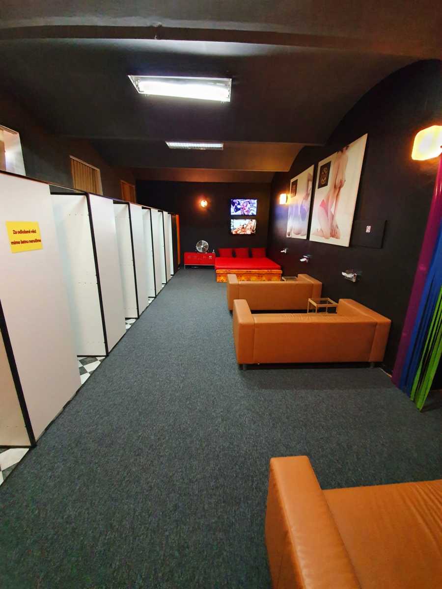 Klub Sabinovka - Pornokino-cine-kino-sexshop-sling - Swinger Club in Prague, Czechia