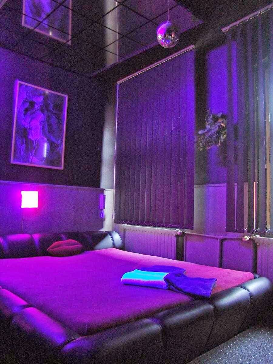 Glory Club Retro Bar - Nightclub in Usti Nad Labem, Czechia