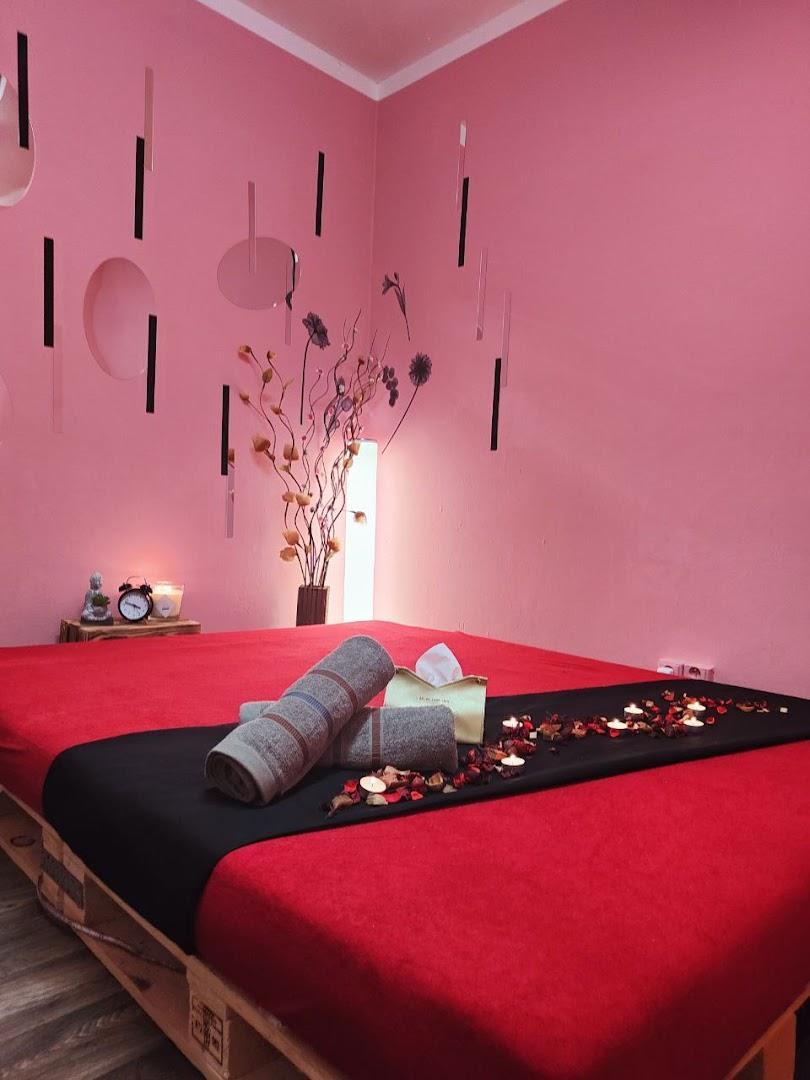 Erotic Massage Prague- Fenix - Erotic Massage in Vinohrady, Czechia