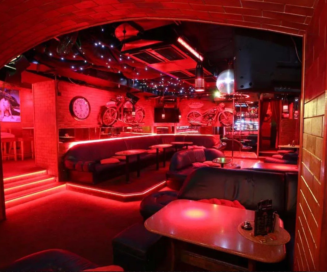 Sweet Paradise - Nightclub in Vinohrady, Czechia