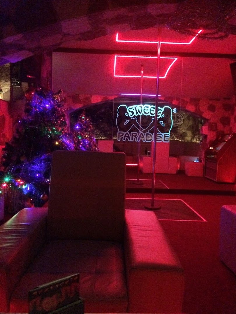 Sweet Paradise - Nightclub in Vinohrady, Czechia