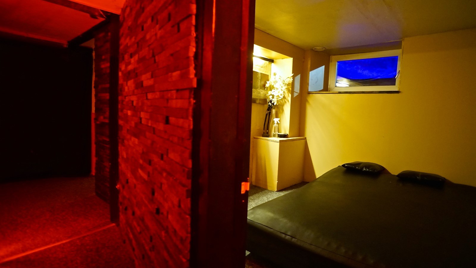 Tucan Swinger Club - Swinger Club in Almind, Denmark