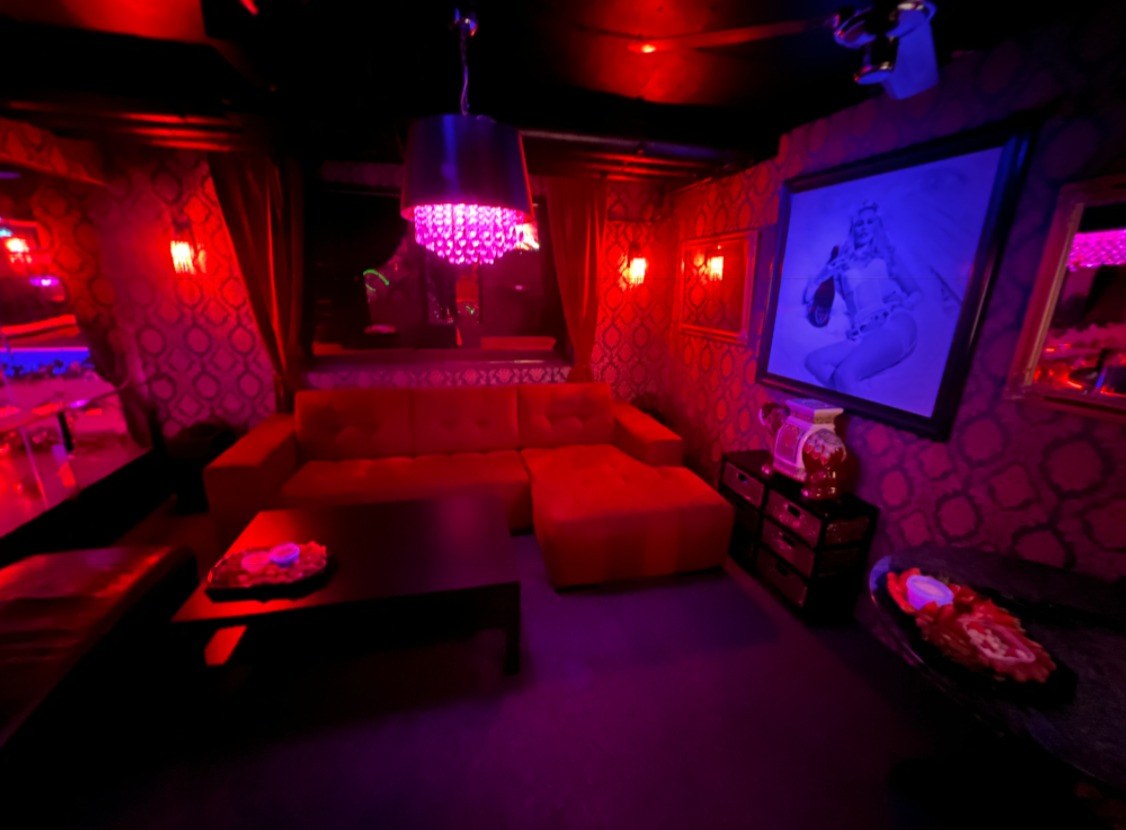 Sapphire Tallinn | Striptiis Tallinn | Strip Tallinn - Nightclub in Tallinn, Estonia