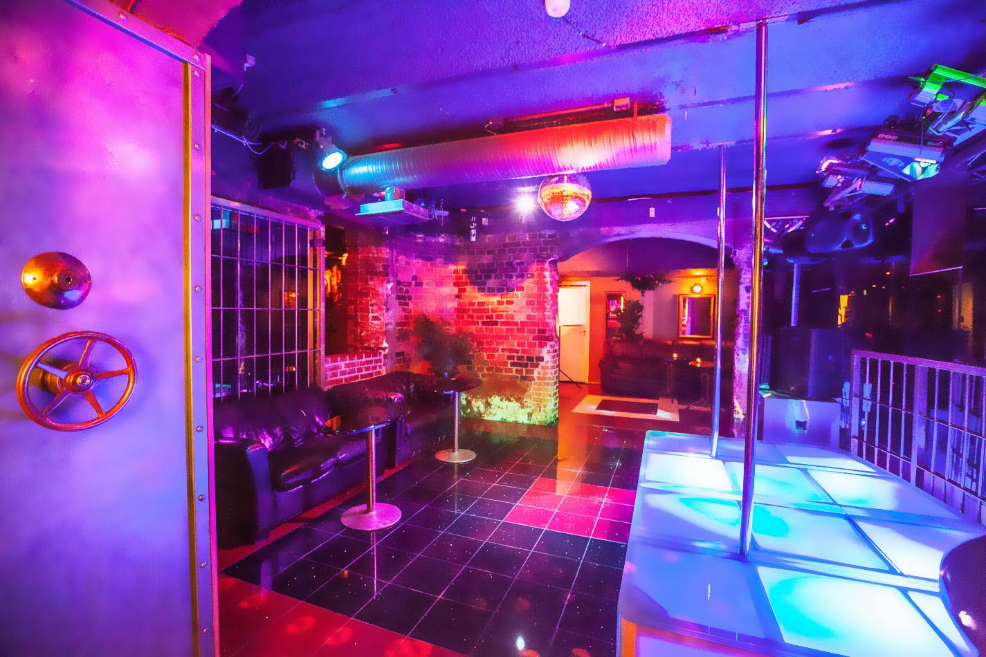Alcatraz Exclusive Club - Nightclub in Helsinki, Finland