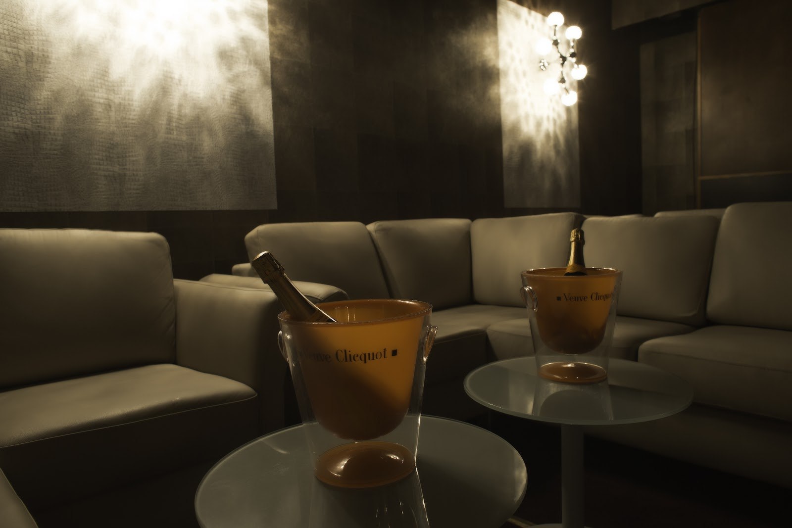 Crystal Show Club - Nightclub in Helsinki, Finland