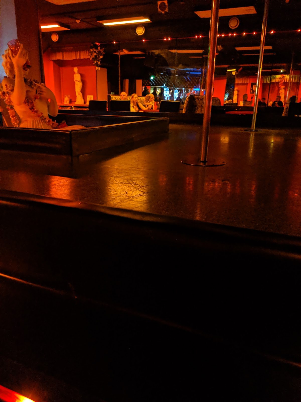Erotic Club Showtime Tampere - Nightclub in Tampere, Finland