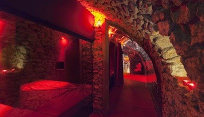 La Lanterne - Swinger Club in Aix En Provence, France