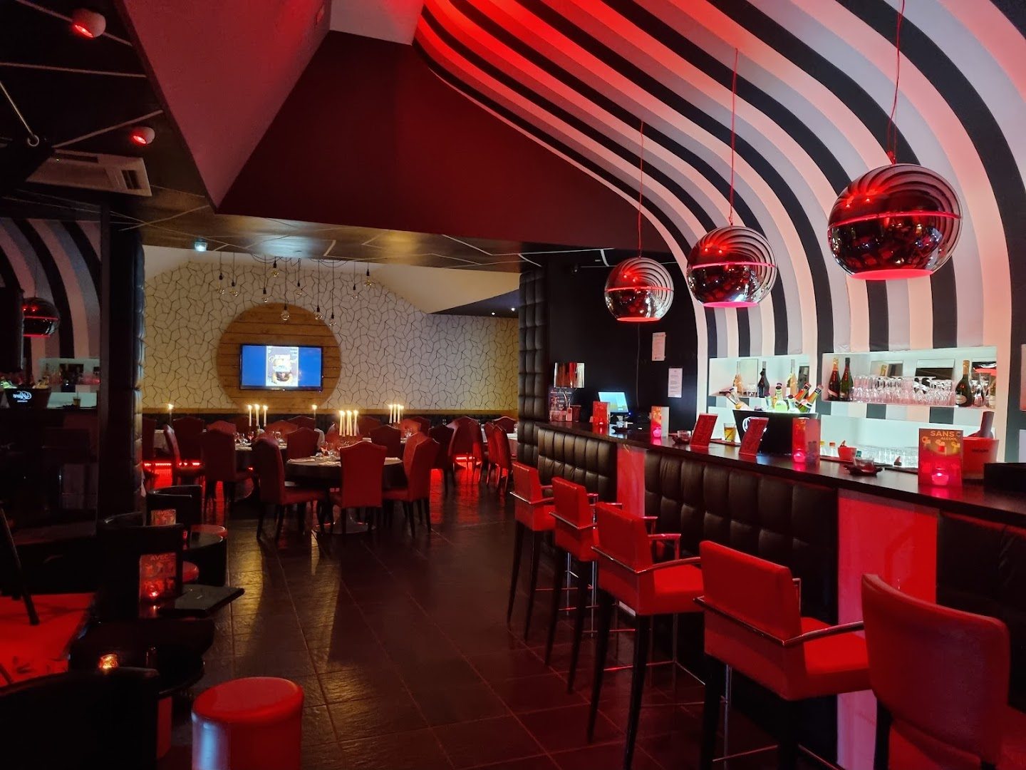La Lanterne - Swinger Club in Aix En Provence, France