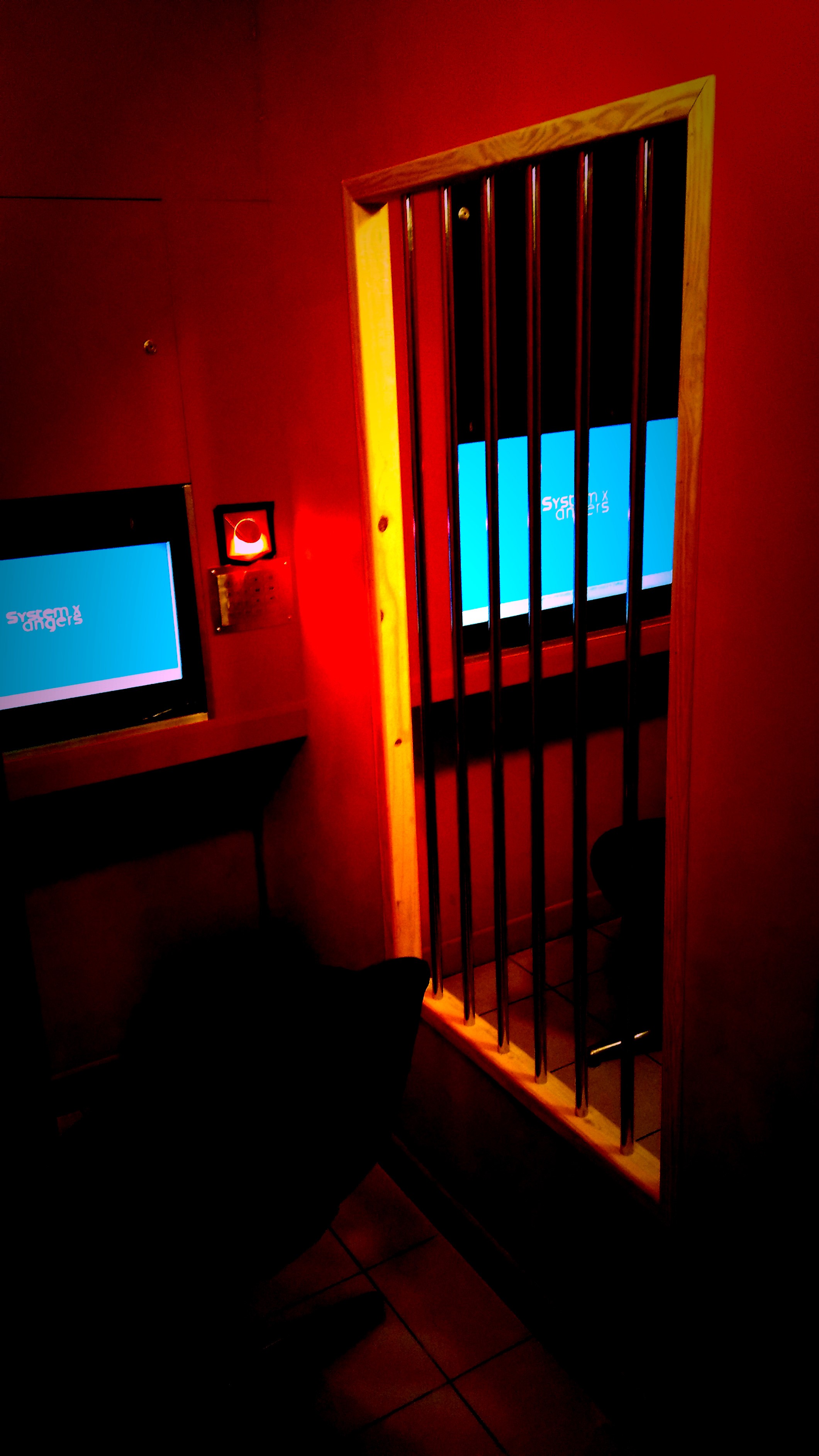 Sexshop System X Angers - Swinger Club in Angers, France