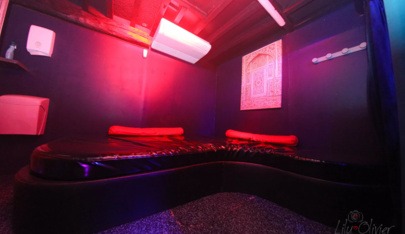 Le Yacht Club 76 - Swinger Club in Auzebosc, France