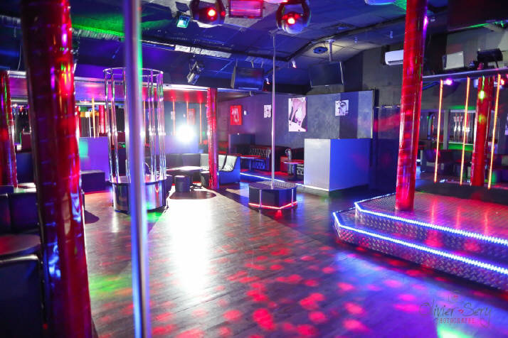 Le Yacht Club 76 - Swinger Club in Auzebosc, France