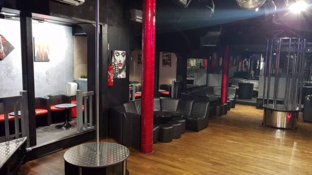 Le Yacht Club 76 - Swinger Club in Auzebosc, France