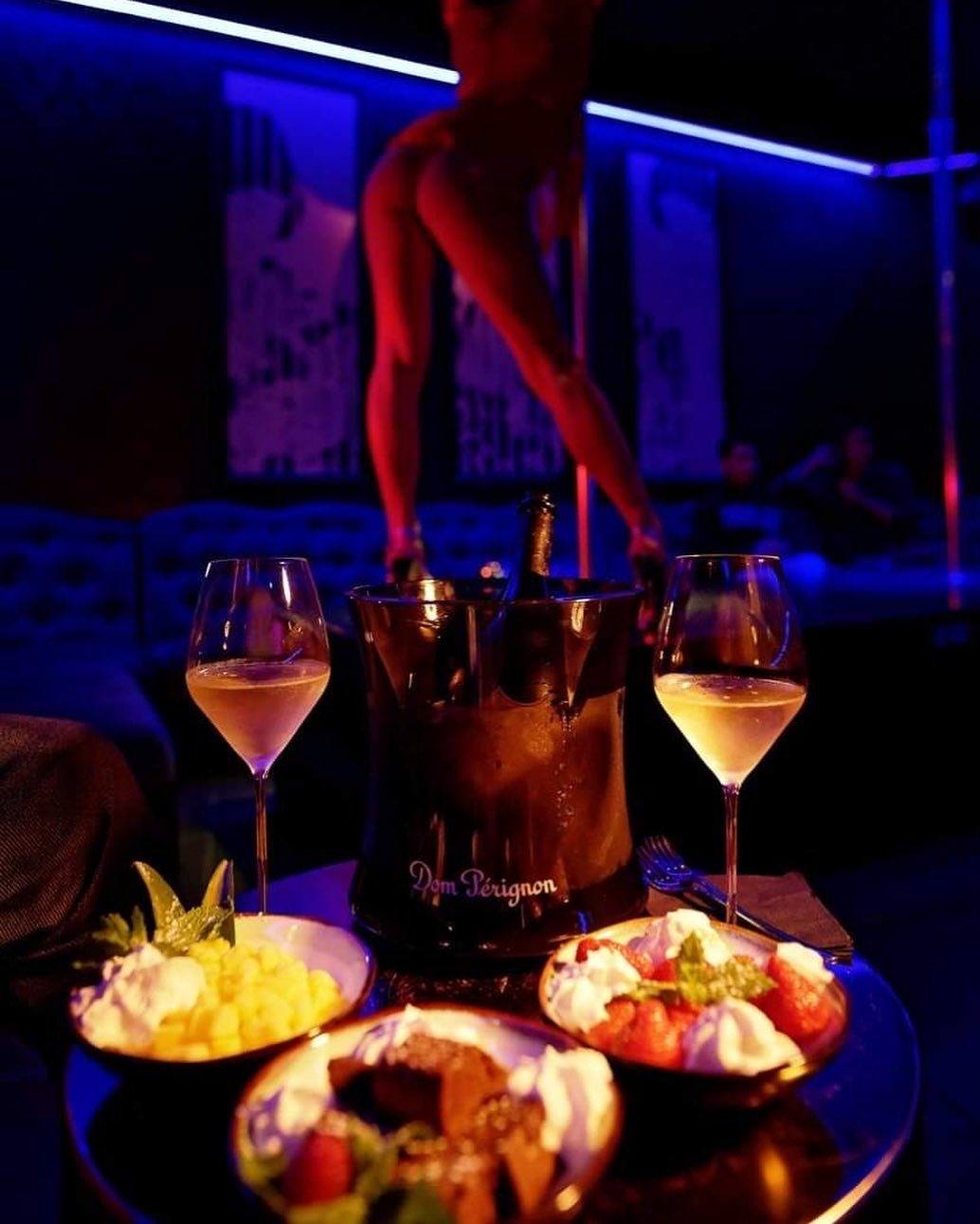 Le Dahlia Noir Private Club - Nightclub in Bordeaux, France