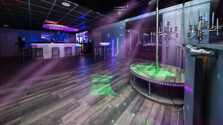Arc En Ciel - Swinger Club in Caen, France