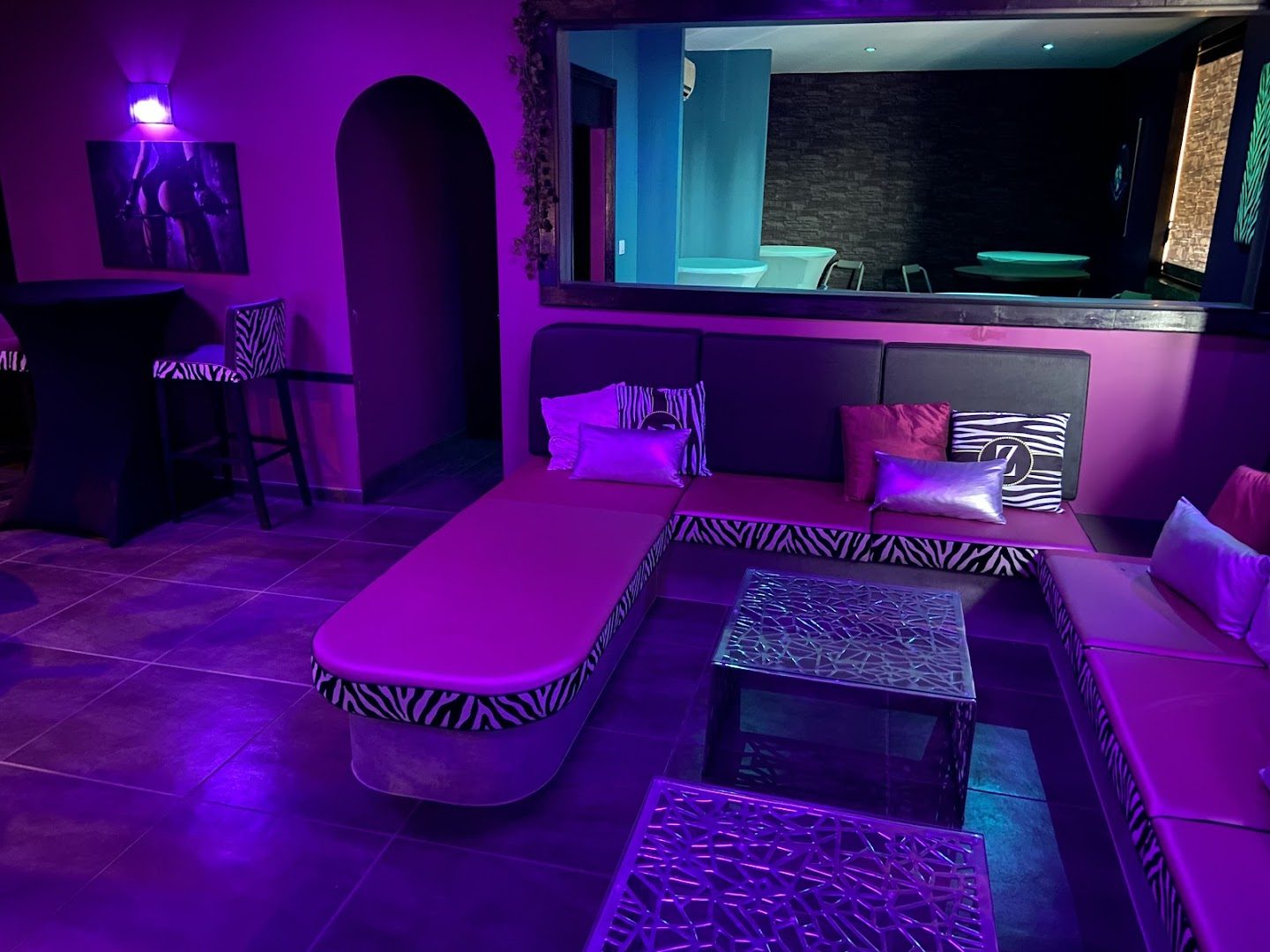 Club Privé Libertin Mixte | La Villa Rose - Swinger Club in Caissargues, France