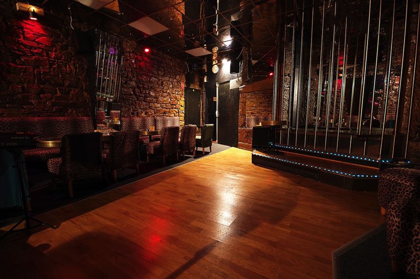 Le Quai 45 - Club Libertin Lyon - Swinger Club in Caluire Et Cuire, France
