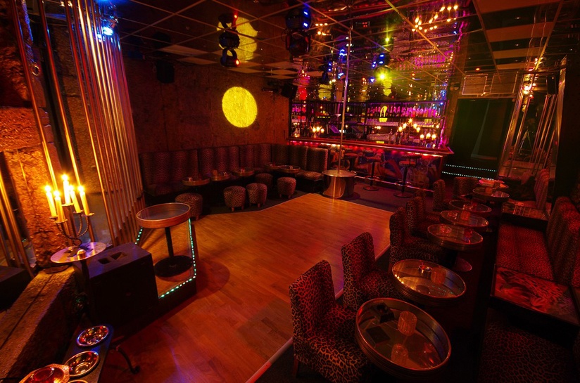 Le Quai 45 - Club Libertin Lyon - Swinger Club in Caluire Et Cuire, France