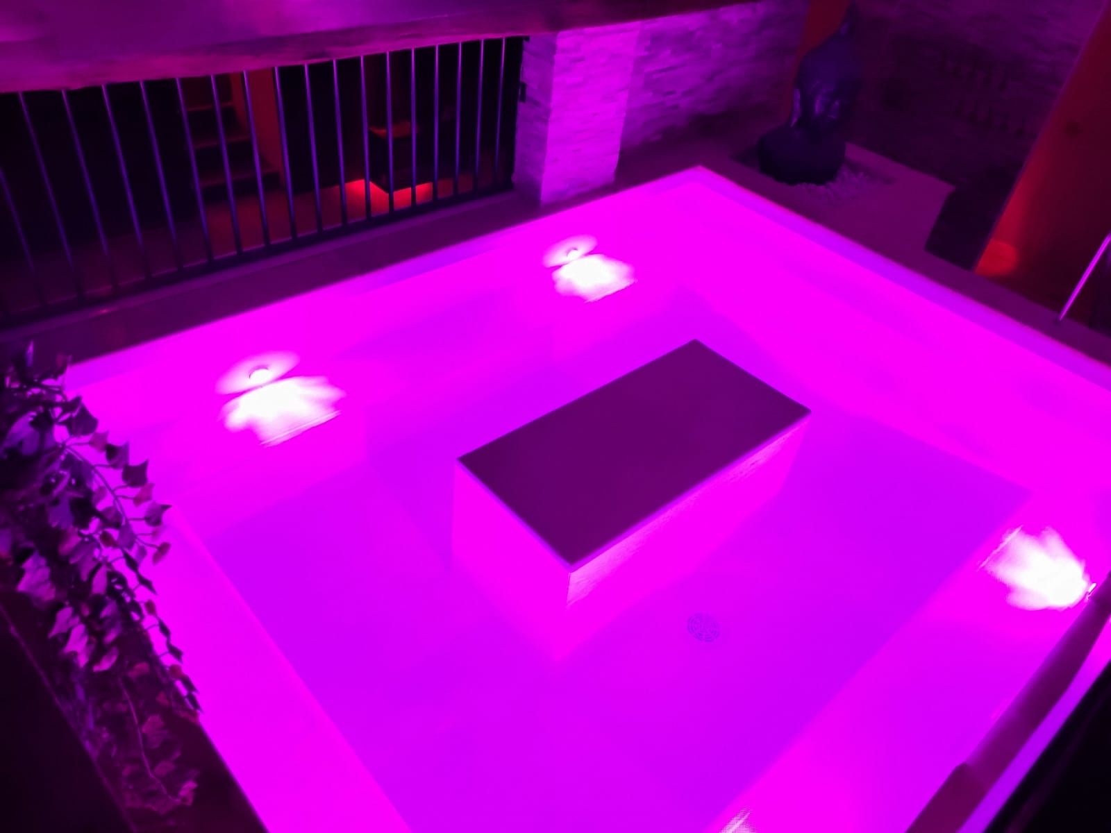 Le Karma Club - Swinger Club in Cangey, France