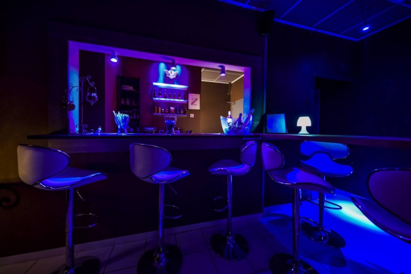 Aquadisiac Sauna Libertin Mixte - Swinger Club in Cannes, France