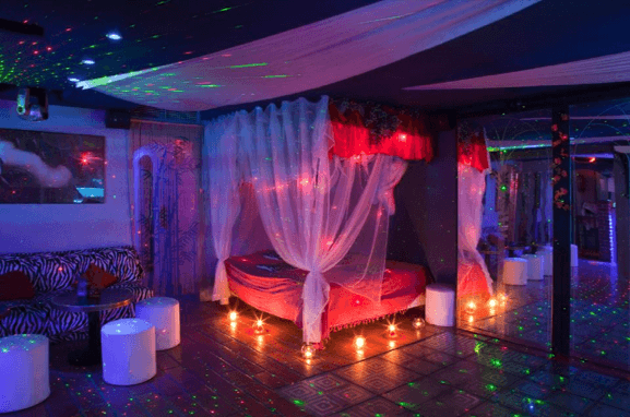 La Courtisane - Club Libertin Cannes - Swinger Club in Cannes, France