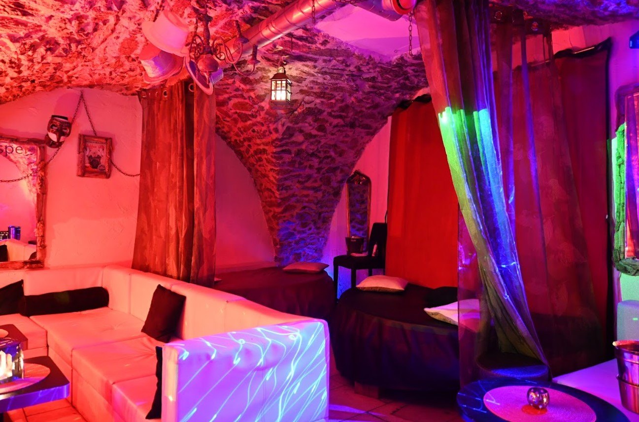 Le Vesper - Swinger Club in Cannes, France