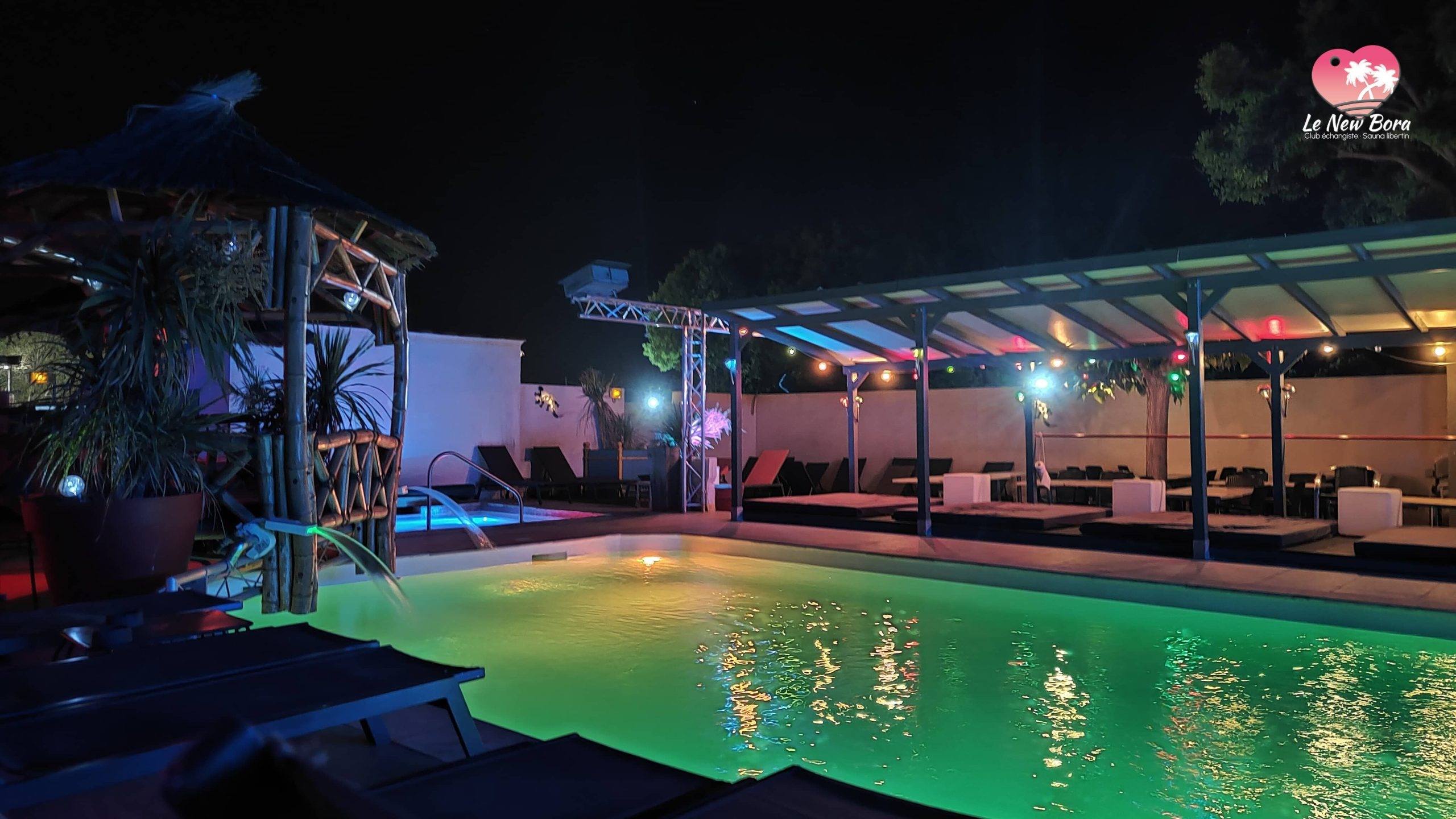 Le New Bora - Swinger Club in Castillon Du Gard, France