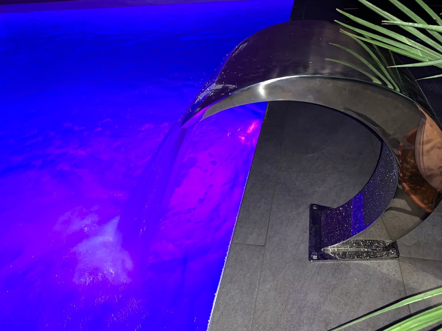 Le Carré Blanc Club-Sauna - Swinger Club in Chaux, France